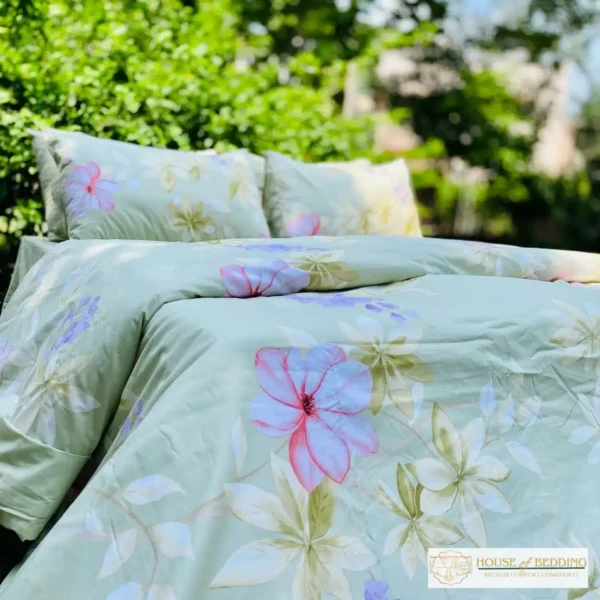 Elysian Meadow: The All-Season Blissful Comforter (Razai) Set