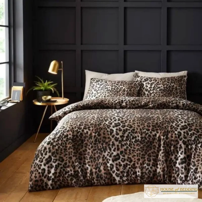 Shikaar Collection: All-Season 6-Pc Comforter (Razai) Set