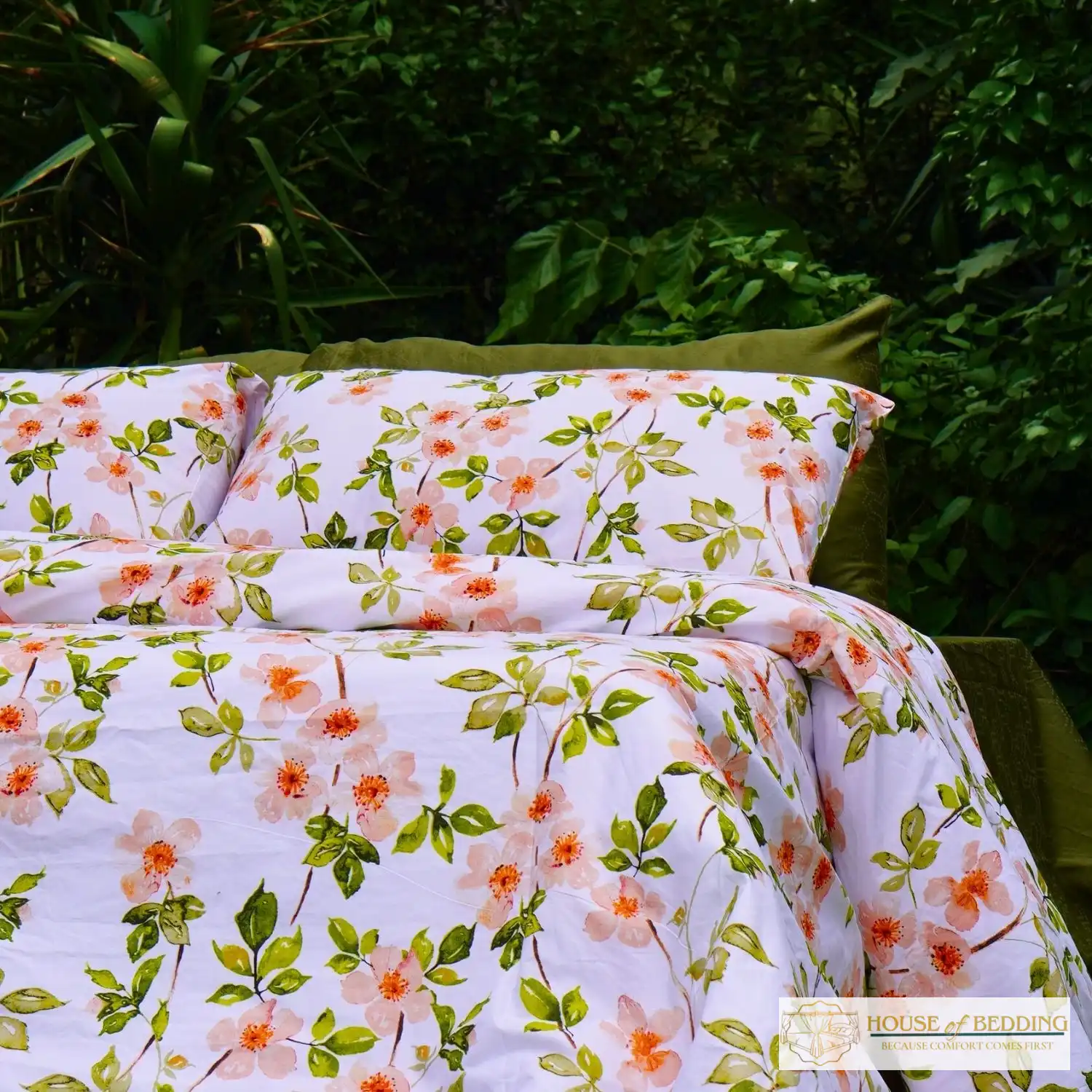 Sunrise Bloom: A Complete 6-Piece Duvet Cover Ensemble for a Fresh Look