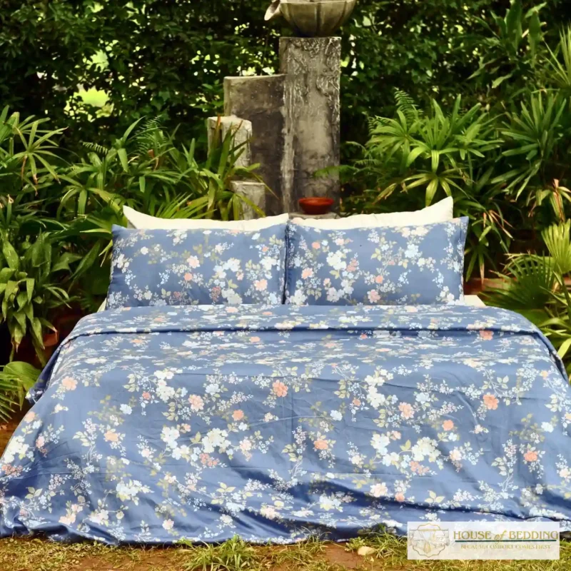 Periwinkle Charm: A 6-Piece Luxury Duvet Cover Ensemble